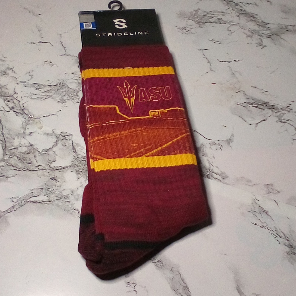 NWT Strideline Arizona State Premium Crew Socks Maroon and Gold Reg. 1 p…